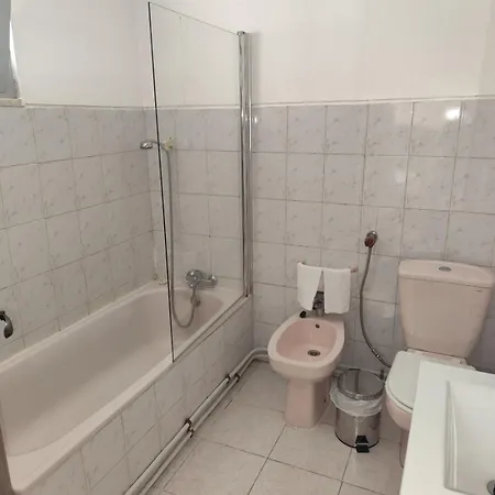 Residencial Janela ゲストハウス 3*